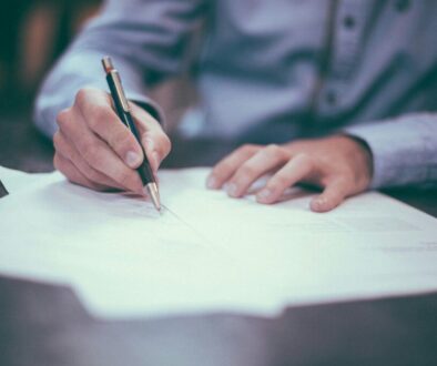 Your Comp Plans Might Be the Reason Sales and Marketing Can’t Align